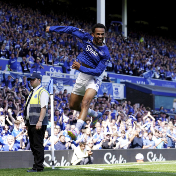 Everton se pobedom oprostio od "Gudisona"