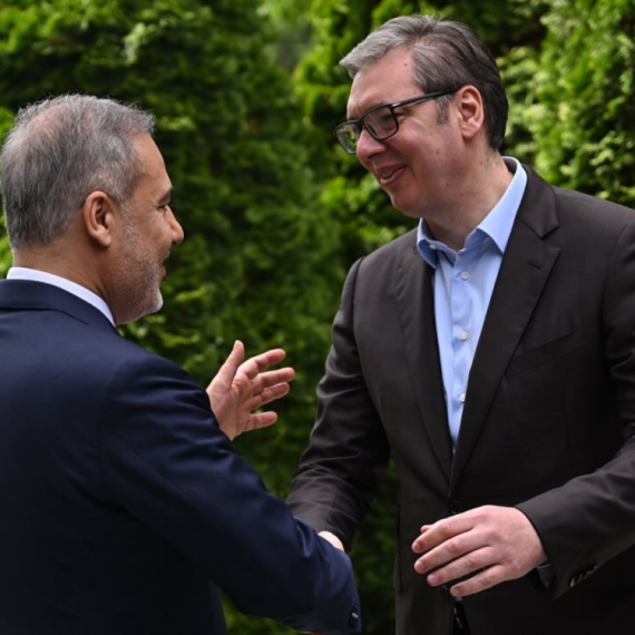 Vučić sa Fidanom: "Potvrda snažnog partnerstva"; "Drago mi je zbog njihovog učešća na EXPO" FOTO