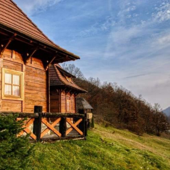 Prirodne lepote Srbije: Od ekološkog etno-sela do luksuznog kampovanja u prirodi