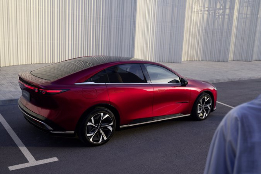 Zvanično predstavljena Mazda 6e: Poznato kad stiže u evropske salone FOTO