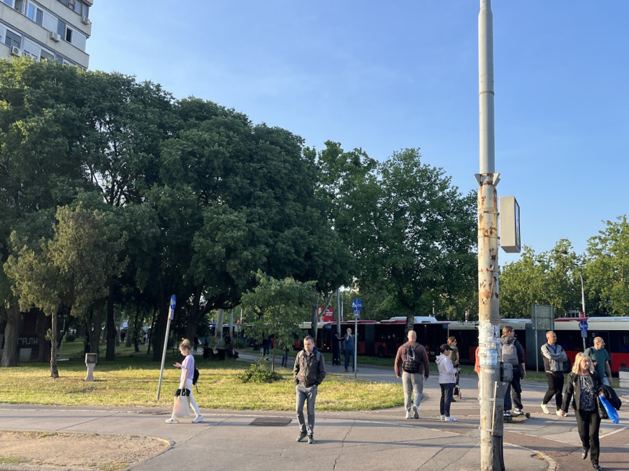 Sudar na kružnom toku kod opštine Novi Beograd: Saobraćaj je obustavljen FOTO/VIDEO