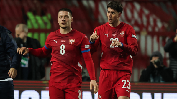 Jović napušta Milan, a menja ga Vlahović?
