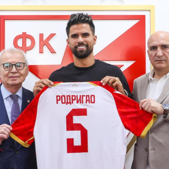 Zvanično – Zvezda promovisala pojačanje! FOTO