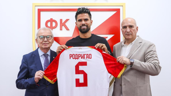 Zvanično – Zvezda promovisala pojačanje! FOTO