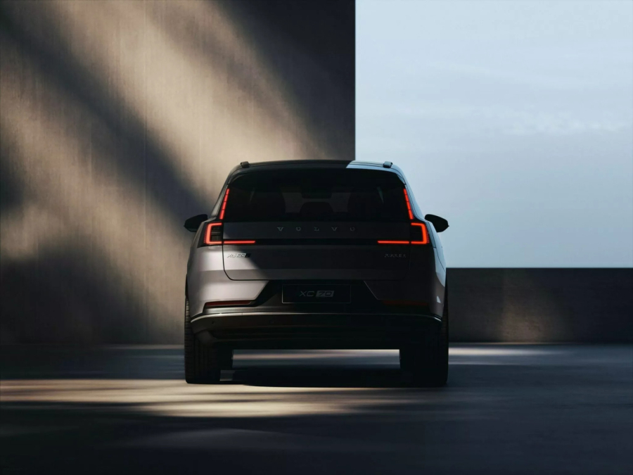 Volvo preporodio XC70 za EV skeptike FOTO