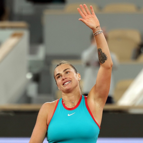 Sabalenka nemilosrdna na startu RG