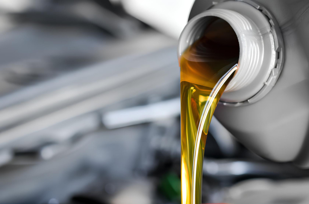 Preti li nam nova kriza auto-industrije? Rat izazvao ozbiljan problem sa motornim uljem