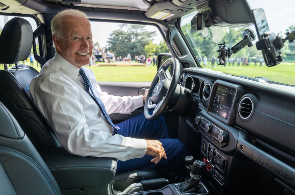 Zašto američki predsednici ne smeju da voze auto? Čak ni posle mandata!