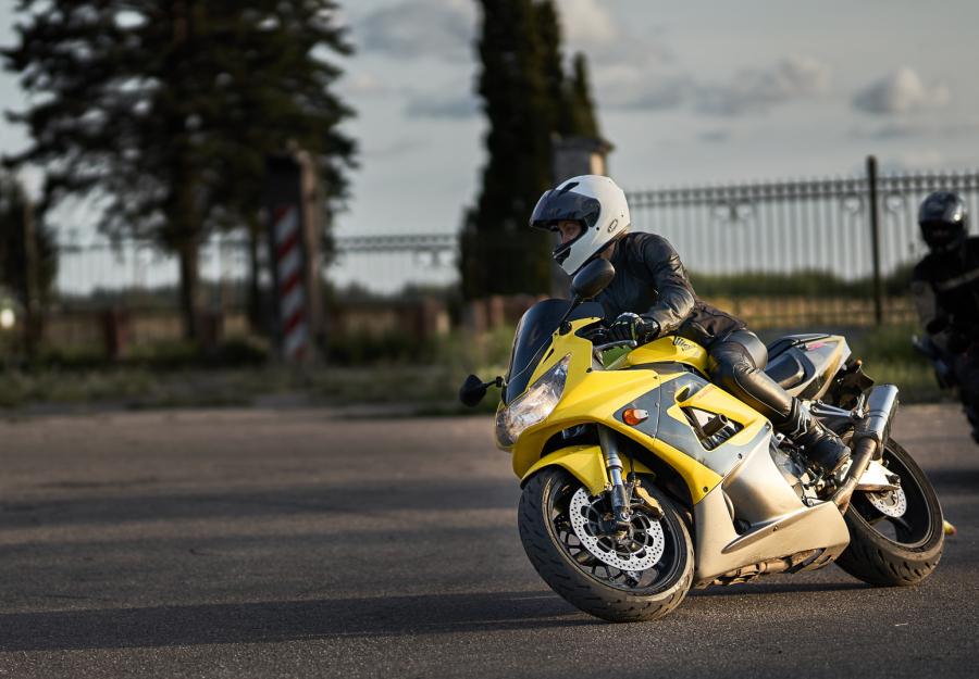 Kako se čita saobraćaj sa motocikla?