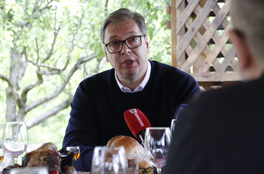 Mediji; "Kad se otkriju Milove veze s kriminalom, DPS horski viče: Drž'te Vučića"