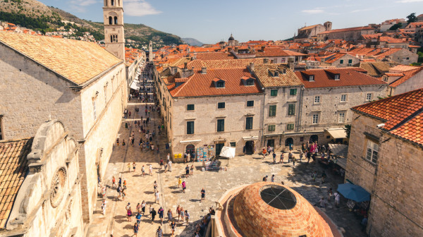 Neverovatan snimak iz Dubrovnika "zapalio" mreže": "Ovo samo kod nas ima" VIDEO