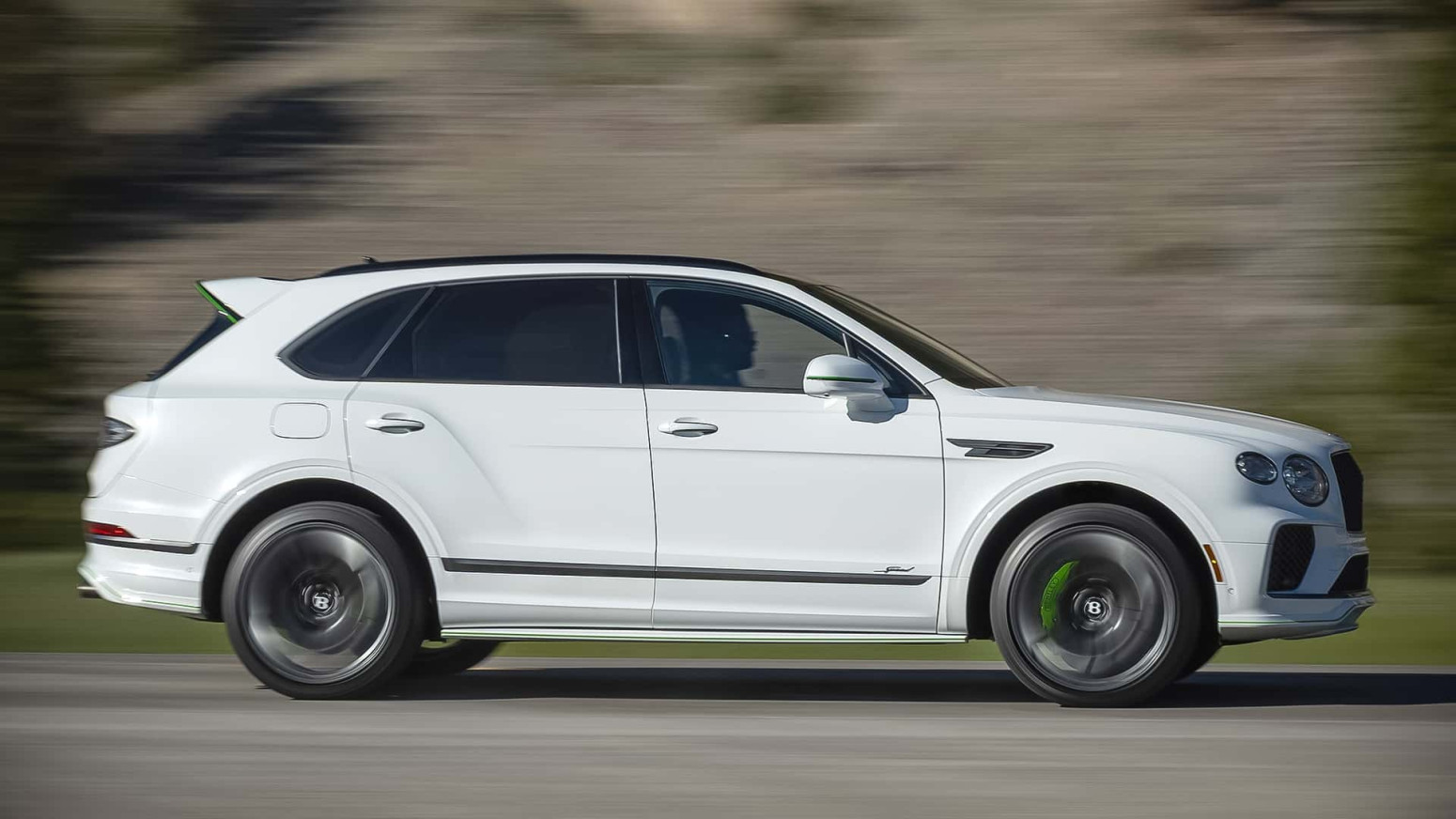 Bentley želi da poverujemo da manji motor može biti bolji FOTO