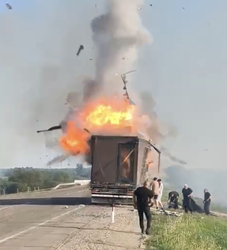 Ozbiljan šamar Rusiji; Prvi satelitski snimci uništenih ruskih bombardera FOTO