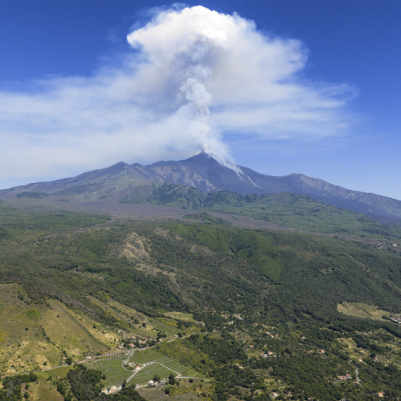 Erupcija Etne okončana, nadzor i dalje traje FOTO