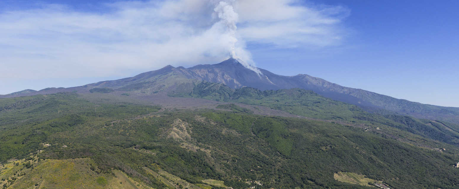 Erupcija Etne okončana, nadzor i dalje traje FOTO