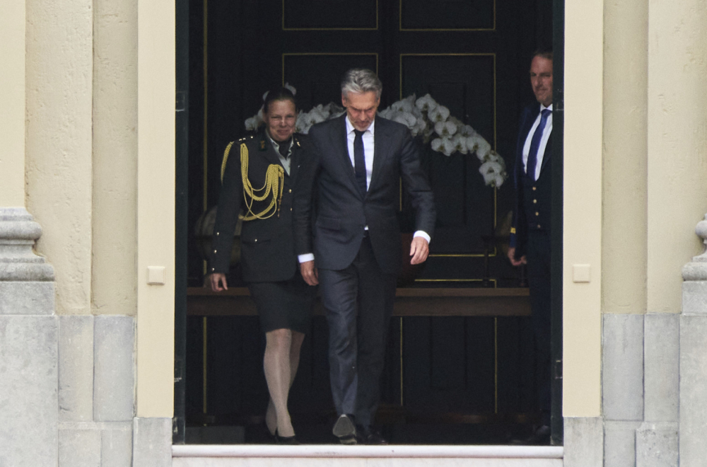 The Netherlands: The government has fallen, all ministers have resigned