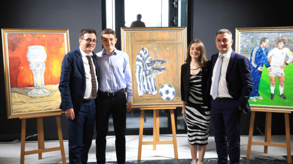 Na stadionu Partizana otvorena izložba "Moca – majstor sa loptom i sa kičicom"