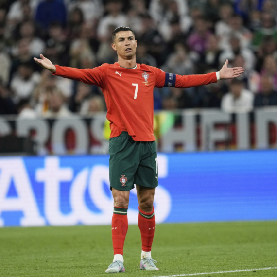 Može da igra i seoski fudbal – Ronaldo je i dalje klasa VIDEO