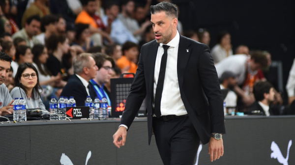 Alimpijevićev Bešiktaš "pao" u svojoj kući – Efes slavi Larkina