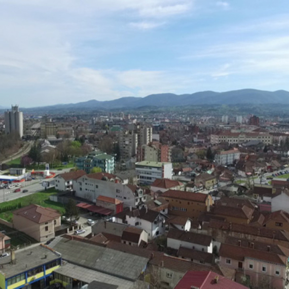 Ova ulica danas osam sati neće imati struju: Radovi na zameni stubova i rekonstrukcija
