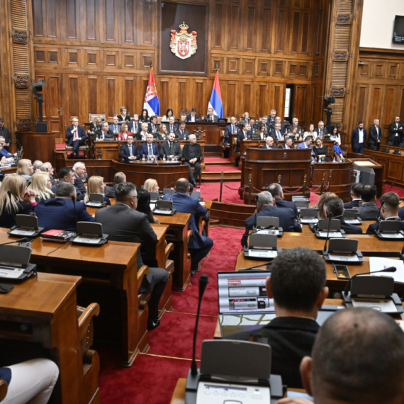 Session of the National Assembly continues; 40 items on the agenda