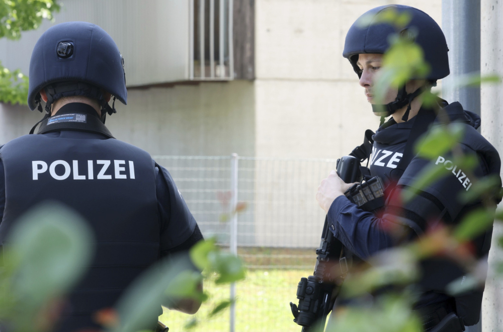 Novi detalji nezapamćenog masakra u Austriji: Šest žrtava ženskog, tri muškog pola