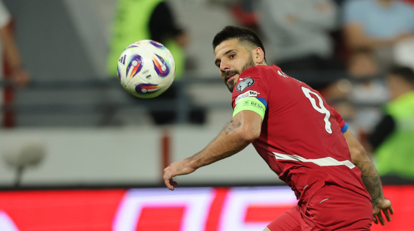 Mitrović: "Kada se setim kakve su legende nosile dres Srbije..." VIDEO