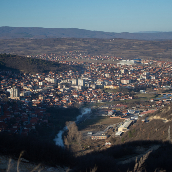 Saobraćajna nezgoda u centru grada okupila građane: Jedan povređeni u teškom stanju