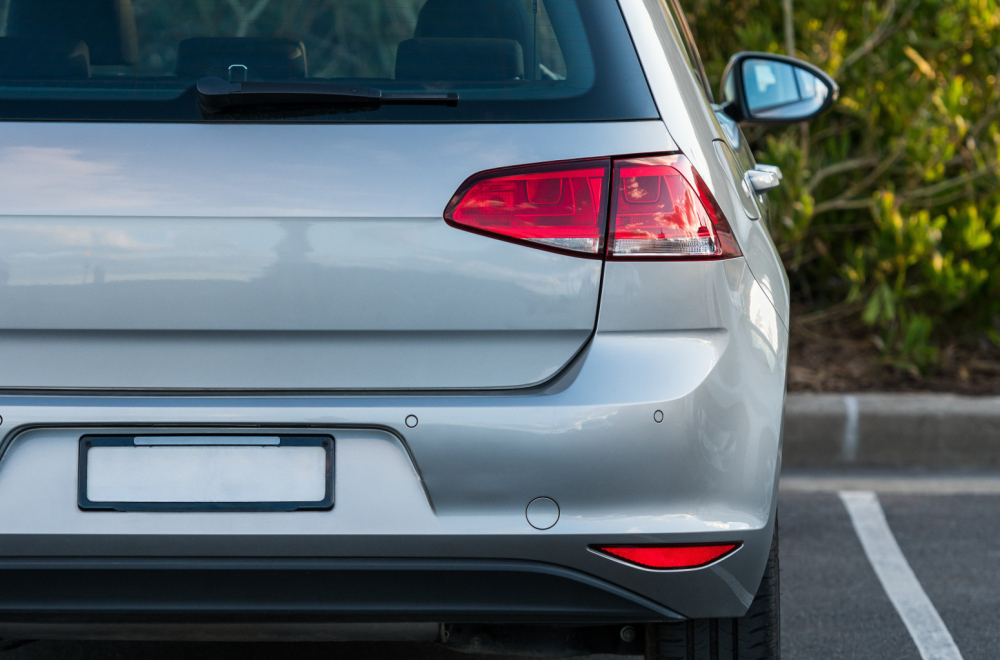 Imate ga na automobilu, a da li znate čemu služi?