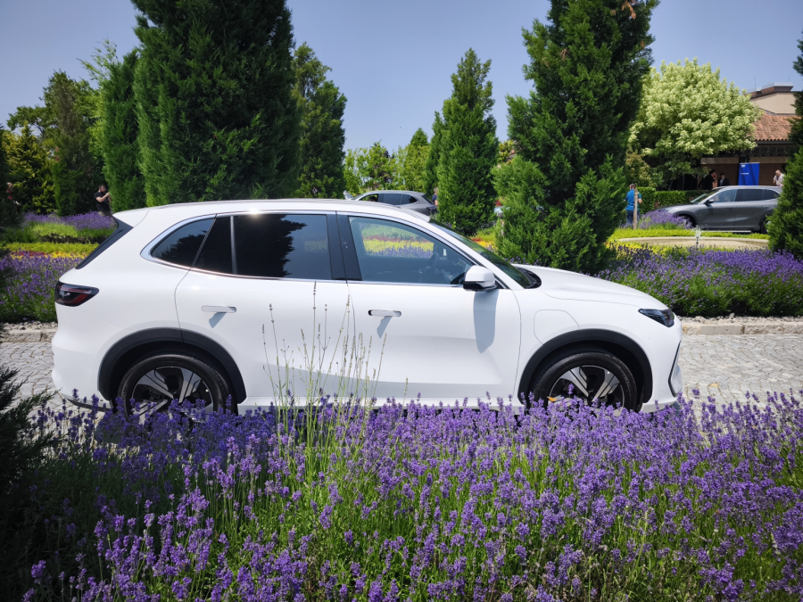 SUV sledeće generacije: Geely EX5 stigao u Srbiju, poznato koliko košta FOTO