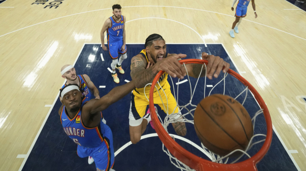 "Klupa" Indijane "ubila" Tander – Pejsersi na dve pobede od NBA titule