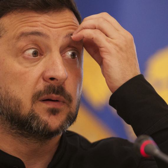 "Niko nije hteo da sedne sa njim"