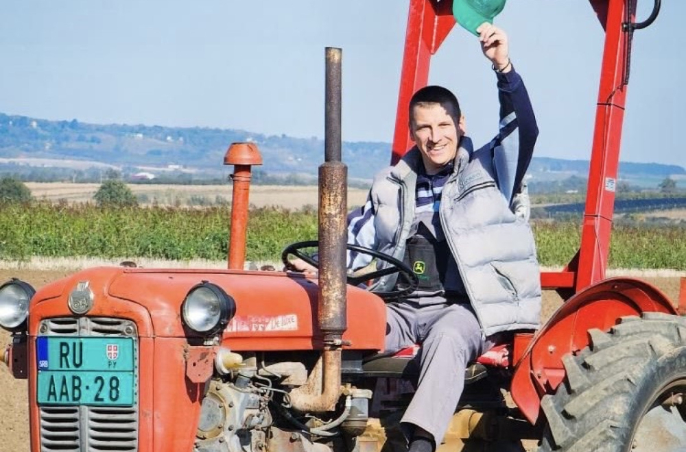 Neverovatno otkriće u selu Rivica: Pronašao novčić od 50 para iz bivše SFRJ FOTO
