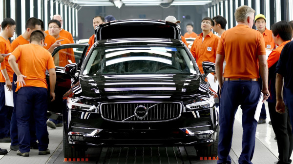 Volvo otvara vrata svojih evropskih fabrika Kinezima?