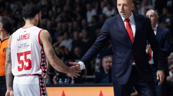Obradović: "Majk Džejms? Dobar momak"; "Čovek voli da izađe, ja znam tačno šta se dešavalo" VIDEO