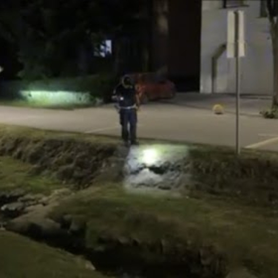 Mali osudio napad na prostorije SNS u Vrnjačkoj Banji: "Pucanj u demokratiju i vladavinu prava"