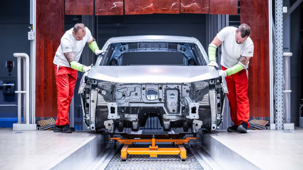 Evropska auto-industrija pred velikim izazovom: "Mogla bi da nestane za samo par godina"