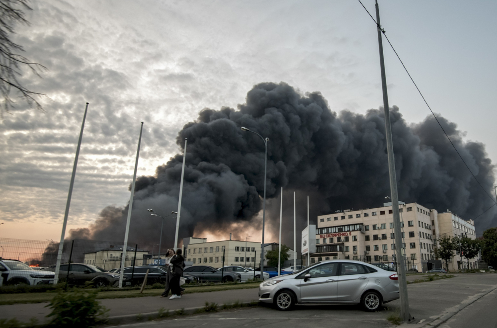 Haos u Kijevu; Stravičan ruski napad, broje se mrtvi; Ljudi zarobljeni u ruševinama FOTO/VIDEO