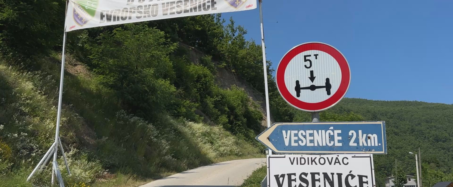 Neverovatna priča: Uz pomoć komšija uredio selo kao da je mala Švajcarska FOTO