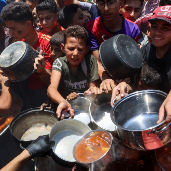 Blokirano 22.000 kamiona s humanitarnom pomoći