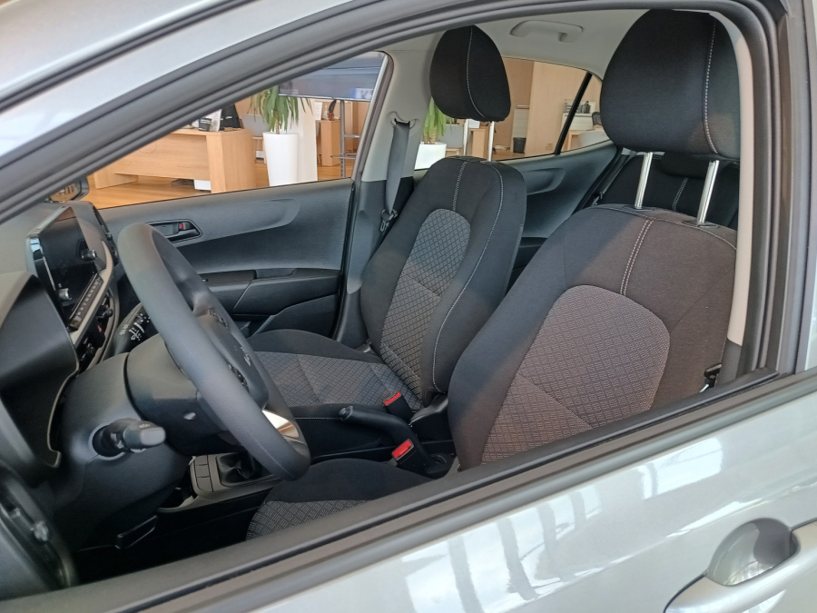 U eri izumiranja malih automobila, jedan tvrdoglavo opstaje – i dostupan je i kod nas FOTO