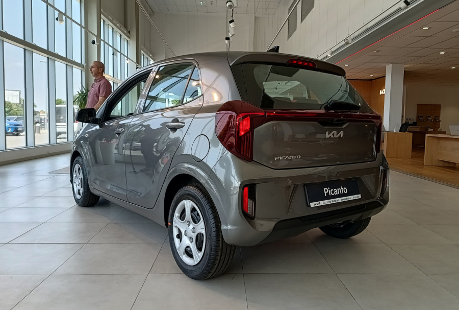 U eri izumiranja malih automobila, jedan tvrdoglavo opstaje – i dostupan je i kod nas FOTO