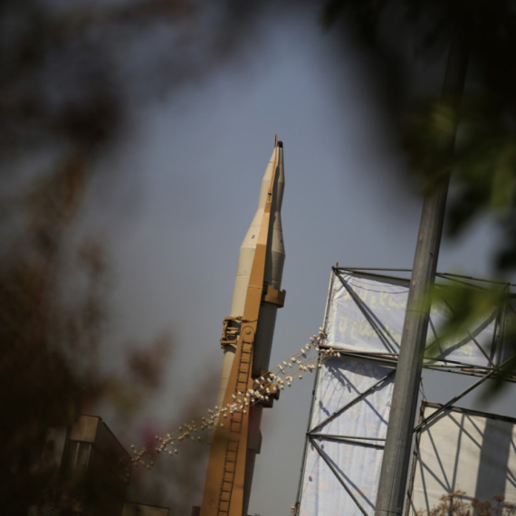 Desilo se prvi put: Iran upotrebio dvostepenu ultratešku balističku raketu FOTO/VIDEO