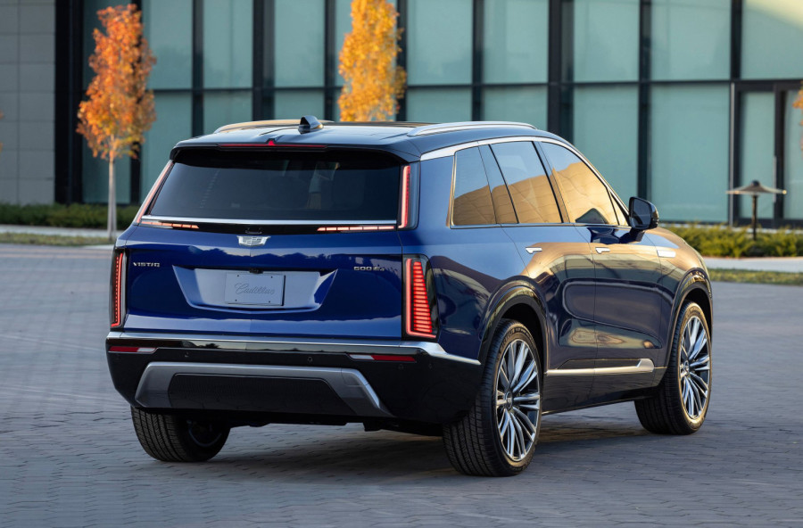 Američki proizvođač utvrđuje svoju poziciju u Evropi: Stiže luksuzni SUV sa 615 KS! FOTO