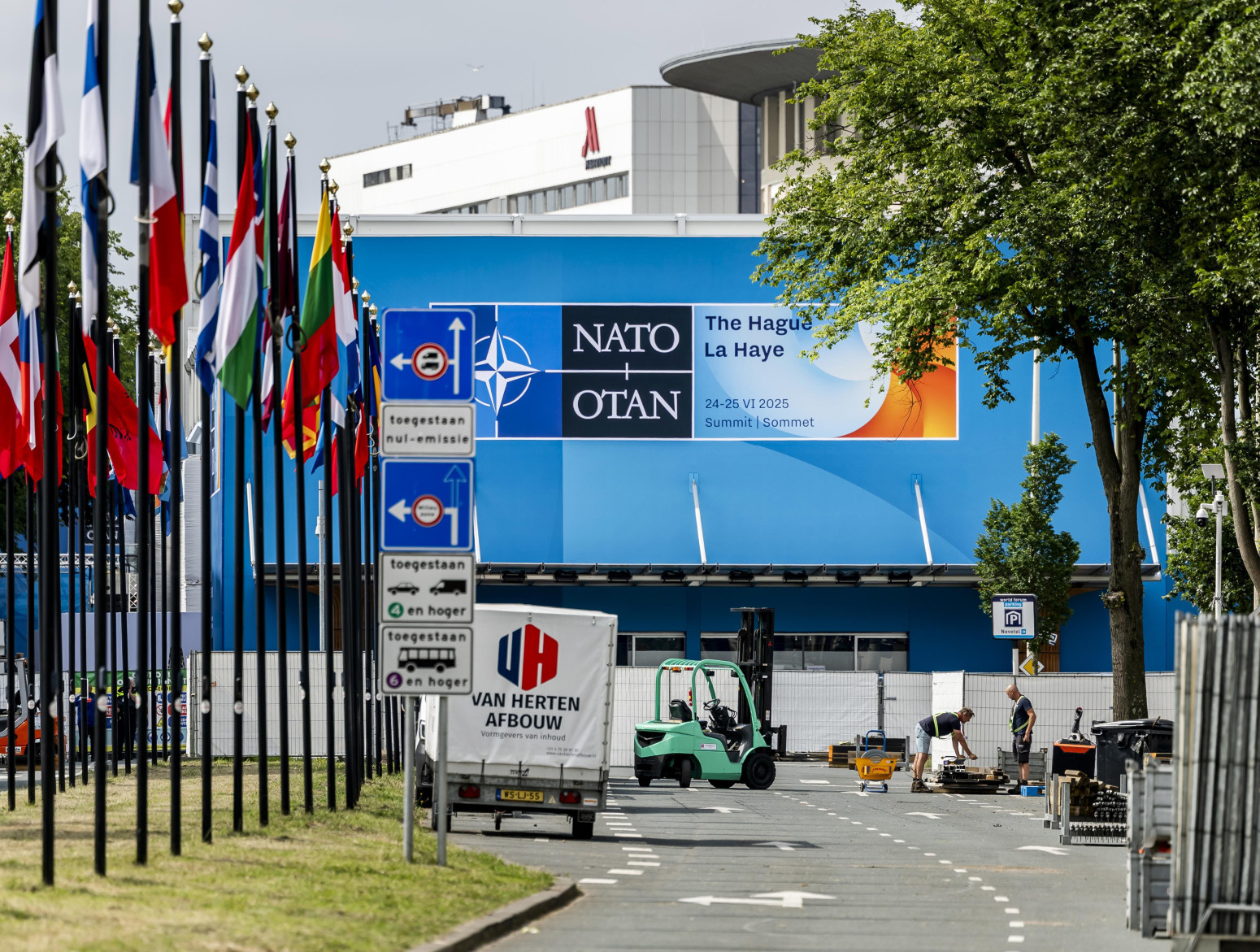NATO samit paralizovao Hag: Rigorozne mere bezbednosti i haos u gradu FOTO