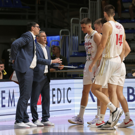 "Da su izašli sa pet juniora i šestim kadetom, niko protiv Partizana u Pioniru nije favorit"