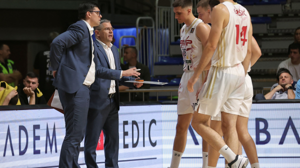 "Da su izašli sa pet juniora i šestim kadetom, niko protiv Partizana u Pioniru nije favorit"
