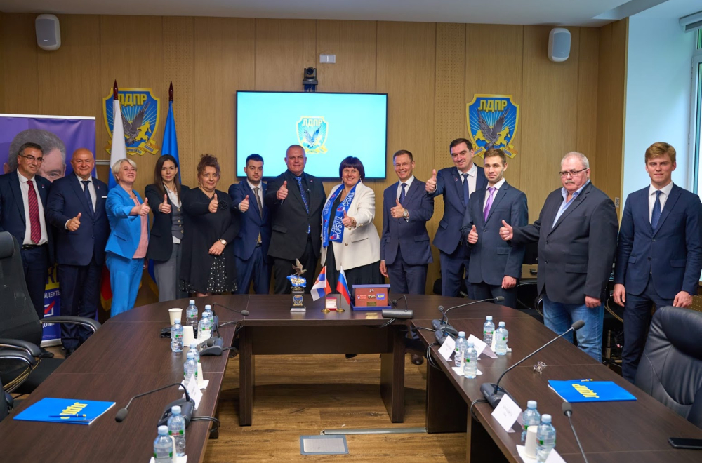 Marković u Moskvi potpisao sporazum o saradnji Jedinstvene Srbije i Liberalno demokratske partije Rusije