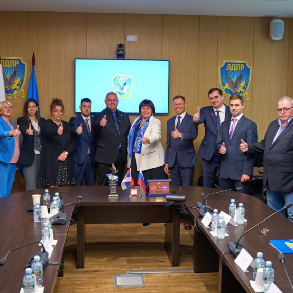 Marković u Moskvi potpisao sporazum o saradnji Jedinstvene Srbije i Liberalno demokratske partije Rusije