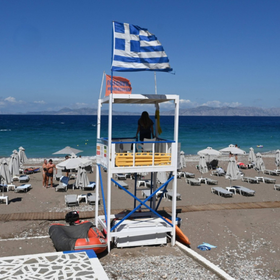 Užas u Grčkoj: Dečaku iz Srbije stalo srce na plaži